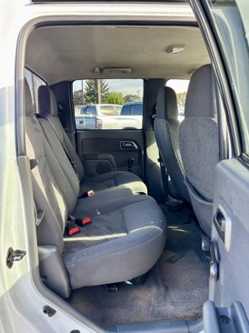 Used 2004 Chevrolet Colorado LS image 13