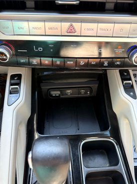 Used 2023 Kia Telluride EX w/ EX Captain's Chair Package image 24