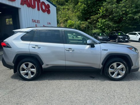 Used 2019 Toyota RAV4 Limited image 8