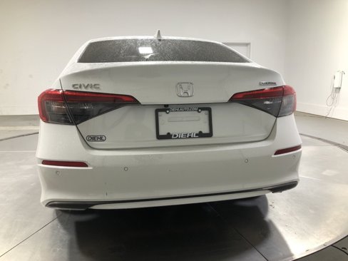 Used 2022 Honda Civic Touring image 6