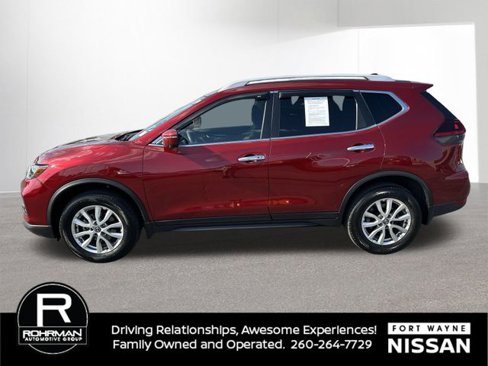 Used 2018 Nissan Rogue SV w/ Premium Package image 5