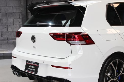 Used 2022 Volkswagen Golf R image 11