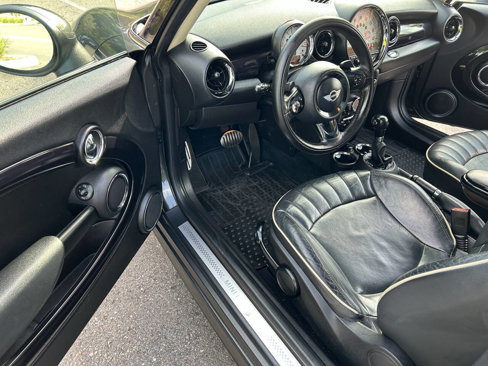 Used 2011 MINI Cooper S image 19