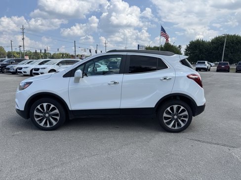 Used 2022 Buick Encore Preferred w/ Safety Package image 2