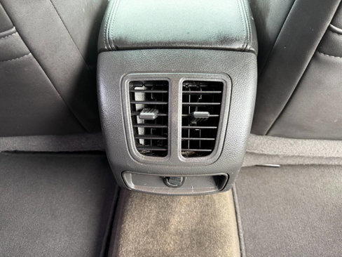 Used 2013 Ford Taurus SEL image 14