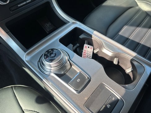Used 2023 Ford Edge SEL image 17
