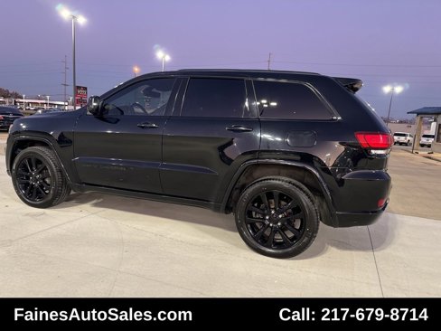 Used 2019 Jeep Grand Cherokee Altitude image 10