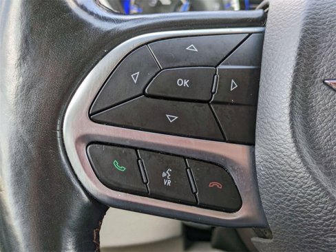 Used 2019 Chrysler Pacifica Touring-L image 19