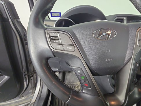 Used 2017 Hyundai Santa Fe Limited image 14