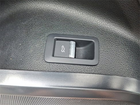 Certified 2023 Audi Q5 2.0T Premium w/ Convenience Package image 25