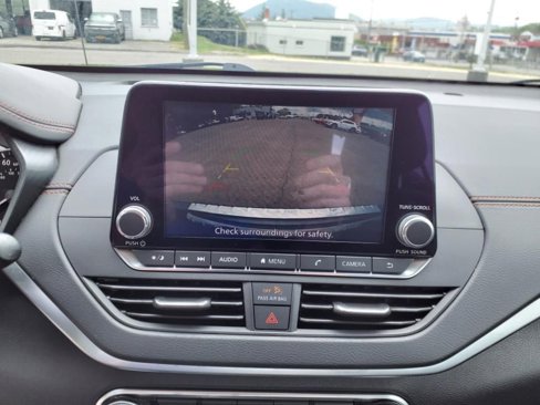 Used 2022 Nissan Altima 2.5 SR image 23