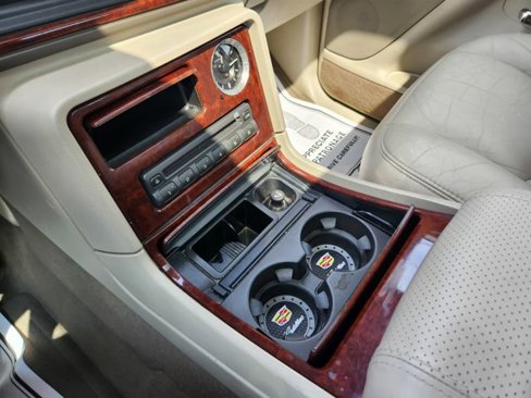 Used 2005 Cadillac Escalade EXT image 10