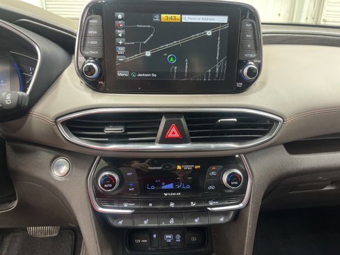 Used 2020 Hyundai Santa Fe Limited image 18