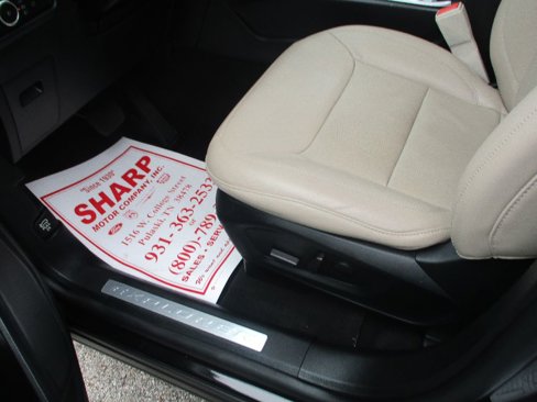 Used 2023 Ford Explorer Limited image 19