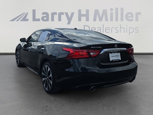 Used 2018 Nissan Maxima SR image 3