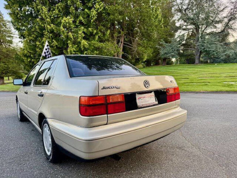 Used 1995 Volkswagen Jetta GL image 8