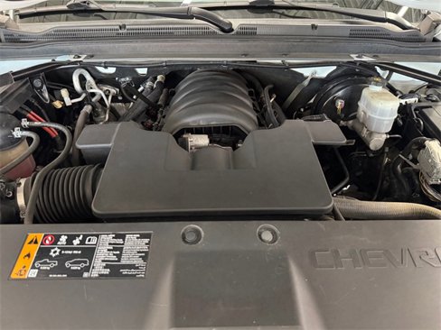 Used 2018 Chevrolet Suburban LT image 22