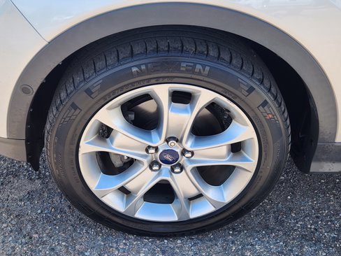 Used 2016 Ford Escape Titanium w/ Equipment Group 301A image 7