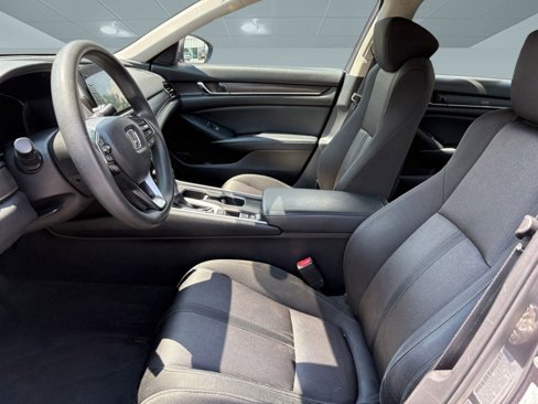 Used 2018 Honda Accord EX image 5