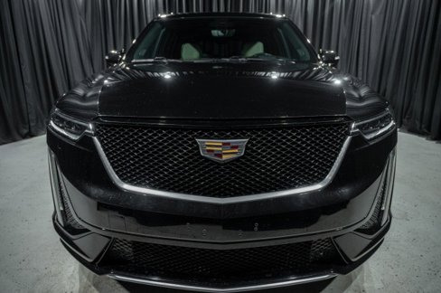 Used 2020 Cadillac XT6 Sport image 2