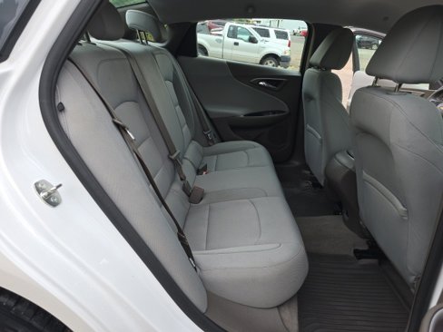 Used 2020 Chevrolet Malibu LS w/ Driver Confidence Package II image 26