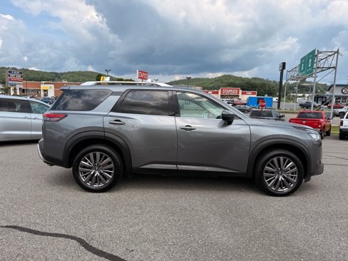 Used 2023 Nissan Pathfinder SL w/ SL Premium Package image 7