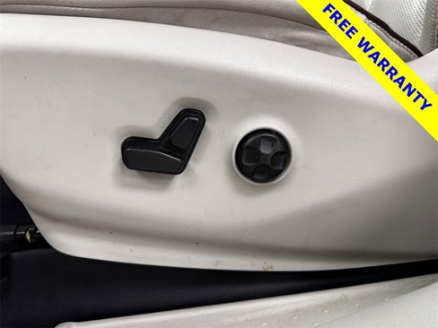Used 2018 Chrysler Pacifica Limited image 16