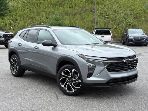 New 2025 Chevrolet Trax RS w/ Sunroof Package image 14