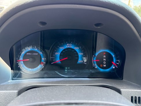 Used 2010 Ford Fusion SEL image 16