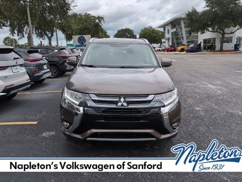 Used 2018 Mitsubishi Outlander SEL image 2