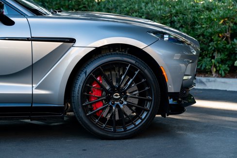 Used 2023 Aston Martin DBX 707 image 23