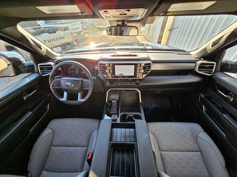 Used 2025 Toyota Tundra SR5 image 9