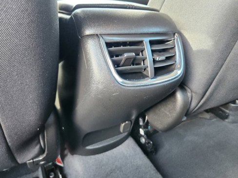 Used 2024 Chevrolet Malibu LT image 29