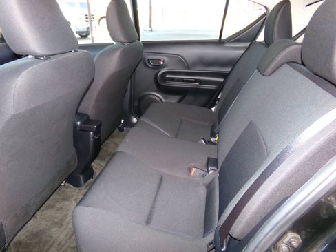 Used 2016 Toyota Prius C Two image 14