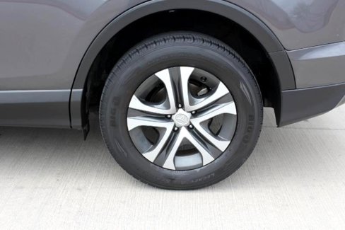 Used 2017 Toyota RAV4 LE image 33