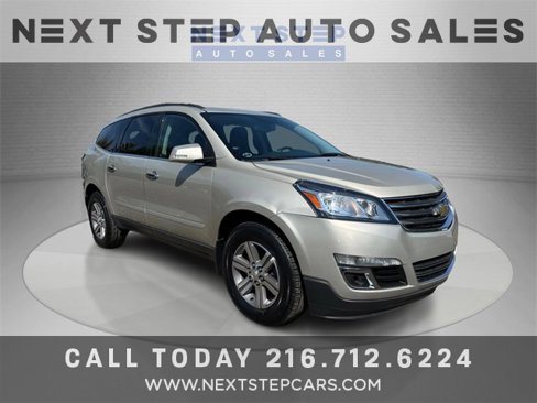Used 2016 Chevrolet Traverse LT image 1