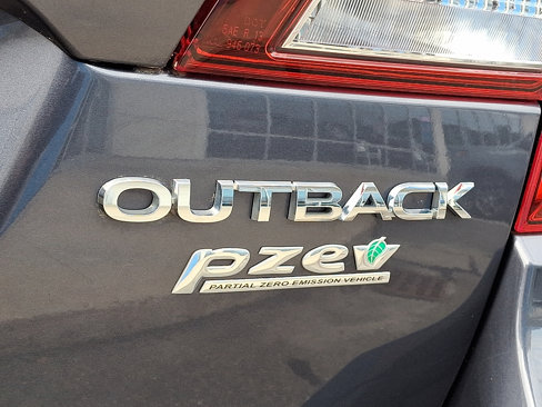 Used 2016 Subaru Outback 2.5i Limited image 34