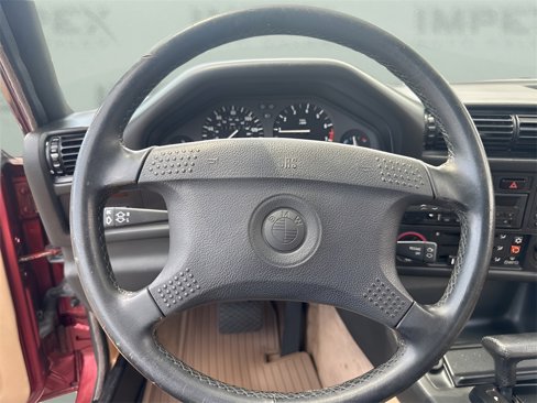 Used 1990 BMW 325i Convertible image 12