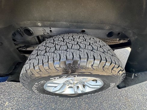 Used 2018 Chevrolet Silverado 1500 LT w/ All Star Edition image 23