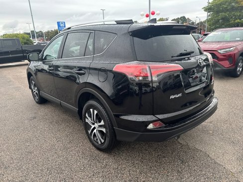 Used 2016 Toyota RAV4 LE image 5