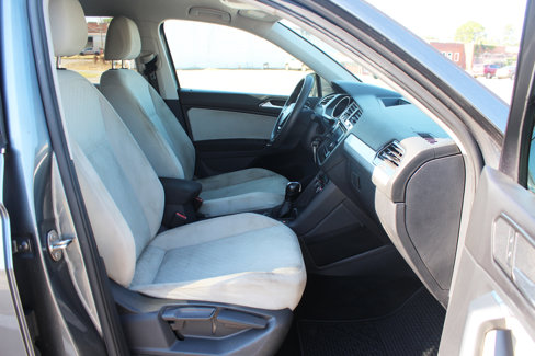 Used 2018 Volkswagen Tiguan S image 51