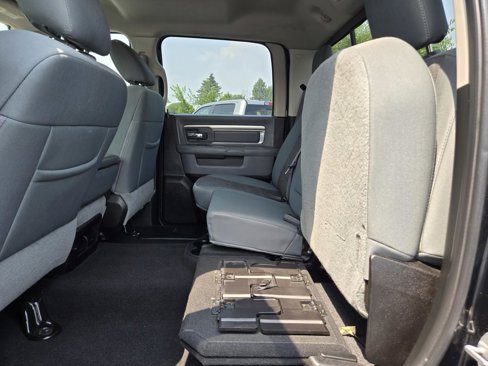 Used 2019 RAM 1500 Big Horn image 29