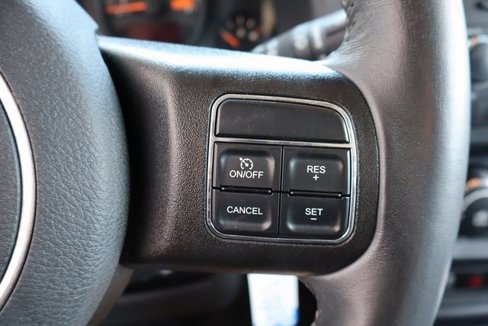 Used 2016 Jeep Patriot Latitude image 13
