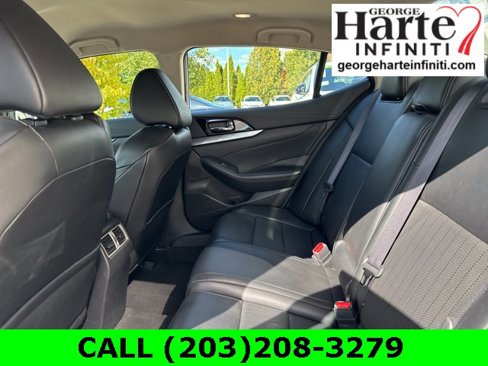 Used 2023 Nissan Maxima SV w/ Floor Mat Group image 11