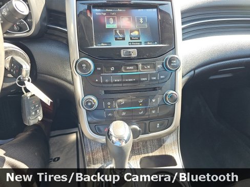 Used 2015 Chevrolet Malibu LT w/ Power Convenience Package image 20