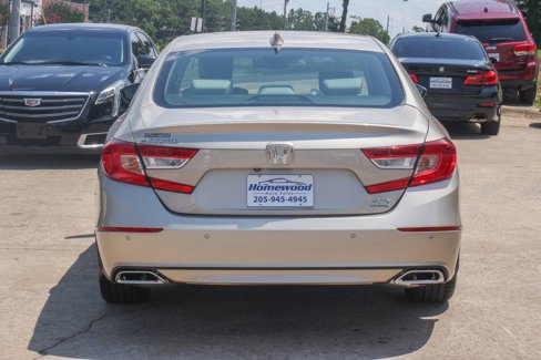 Used 2018 Honda Accord Touring image 6