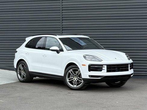 Certified 2024 Porsche Cayenne image 9