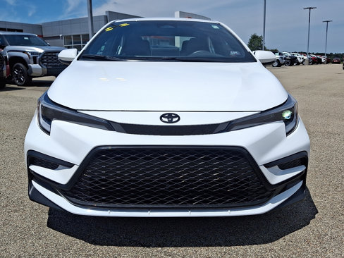 Certified 2025 Toyota Corolla SE image 2