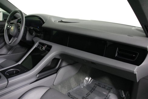 Certified 2022 Porsche Taycan image 24