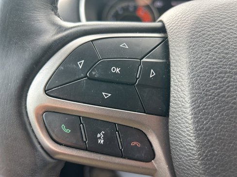 Used 2019 Jeep Cherokee Limited image 21